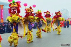 正定民间艺术节“复古范儿”闹元宵
